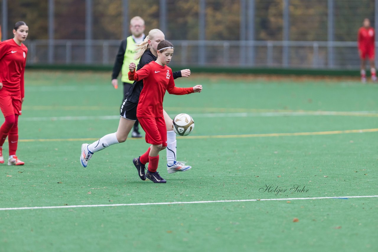 Bild 329 - wCJ VfL Pinneberg - Eimsbuettler TV : Ergebnis: 0:3